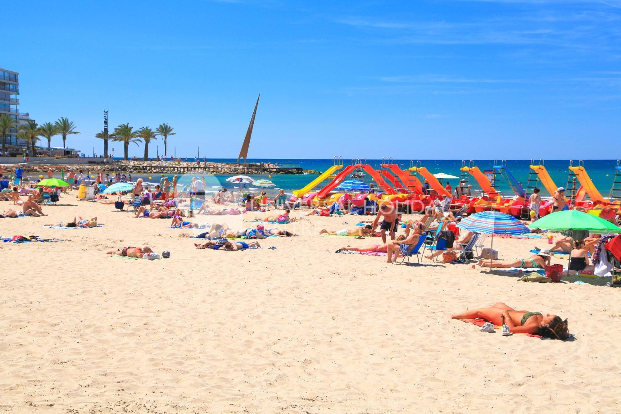 Uhc Santillana Family Complex Salou Bagian luar foto
