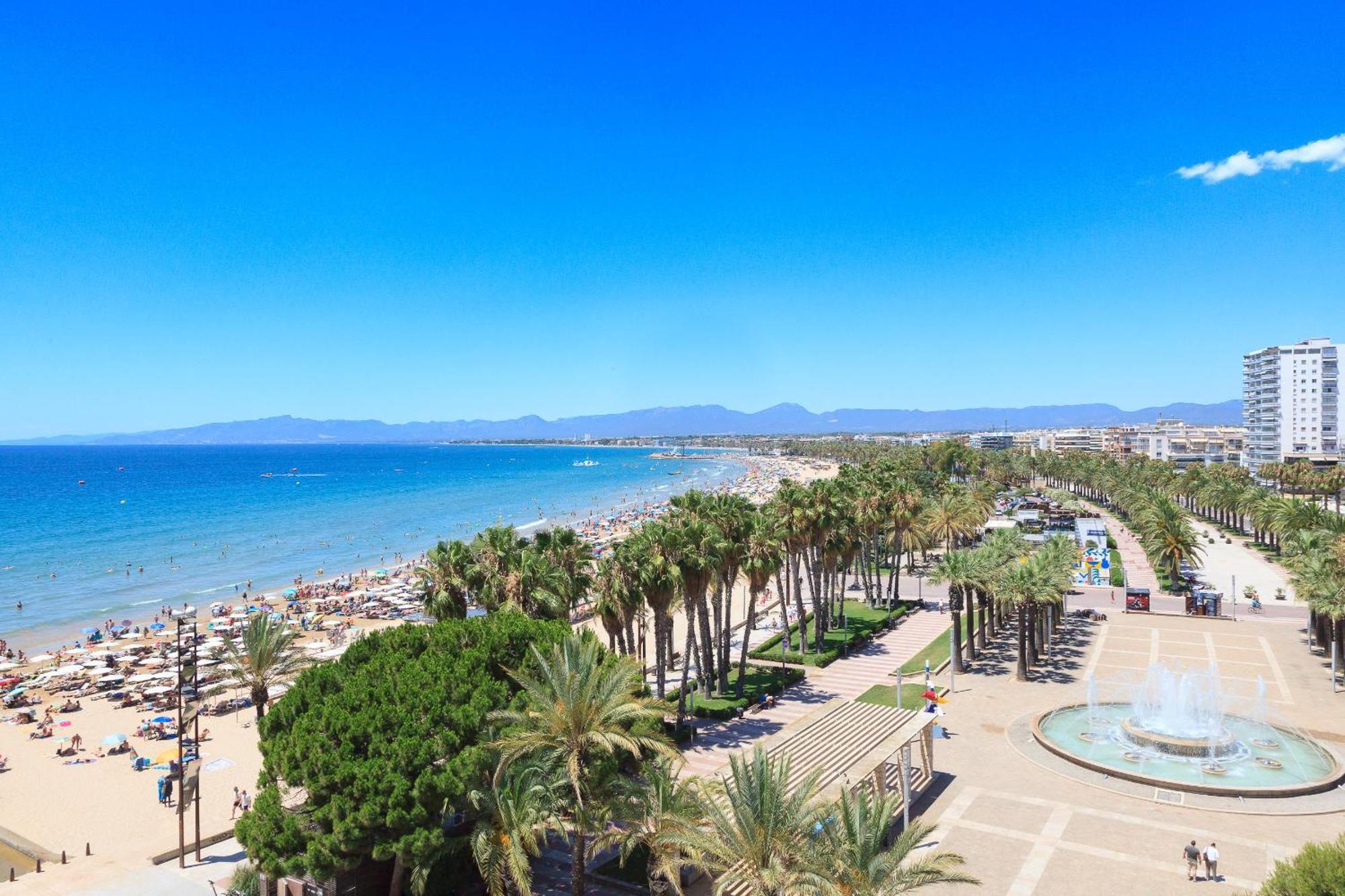 Uhc Santillana Family Complex Salou Ruang foto