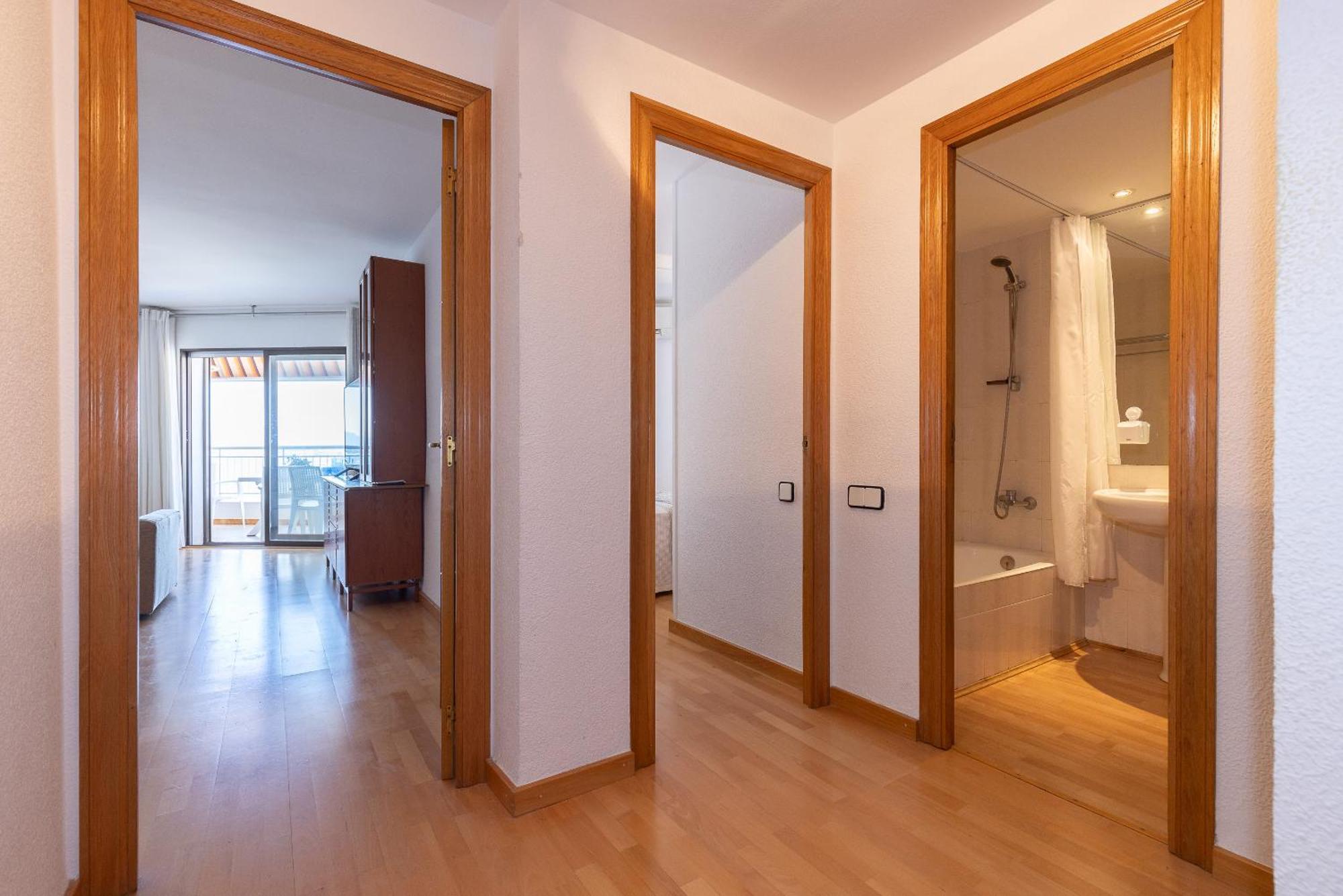 Uhc Santillana Family Complex Salou Ruang foto